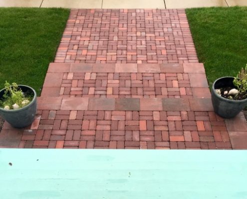 Front Walkway Idea
